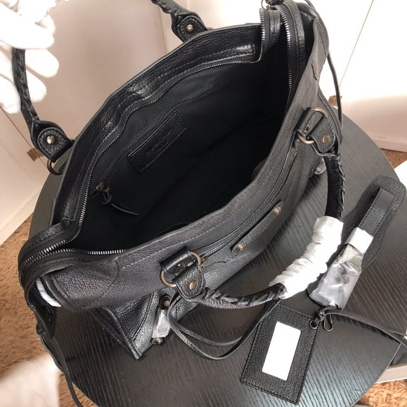Close-up detail of chic structured women's handbag – women's statement bag