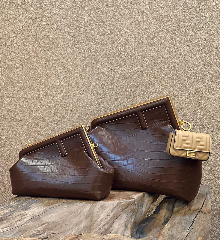 Ziva's Charm handbag – angled view (26cm*9.5cm*18cm)