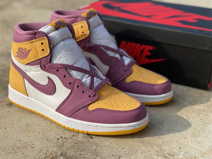 Nike Men's & Women's Iconic Street Trainers — Style 215 angle view
