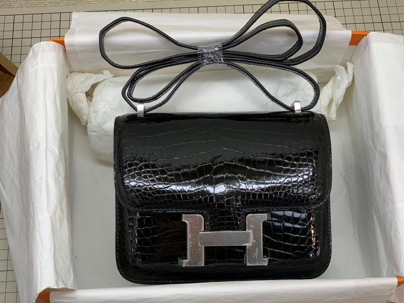 Balanced bag women's premium everyday handbag
