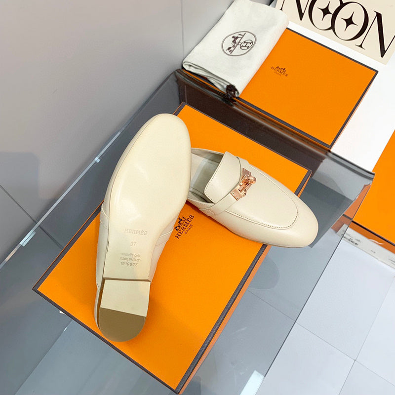 Hermes sandals Style 180 - logo and branding close-up