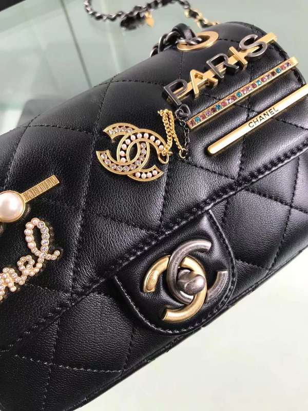 Zivas Charm Everyday Sophistication Designer Handbag (Elevated Accessory Essential) – Close-Up Detail