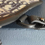 Handle and strap detail of elevated premium women's handbag – women's statement bag