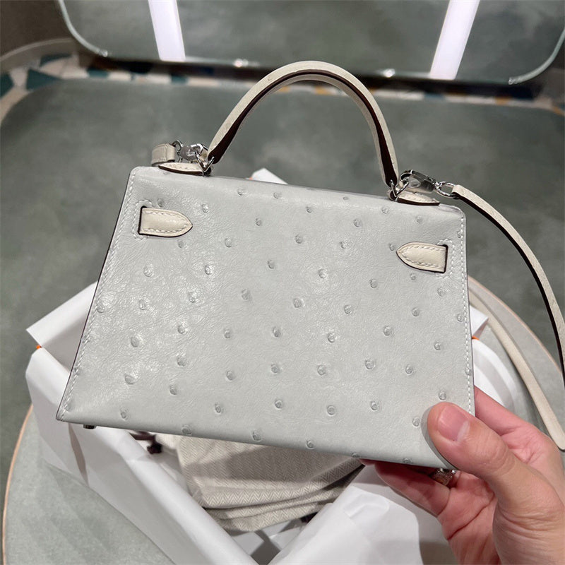  Elegant structured bag front view 7
