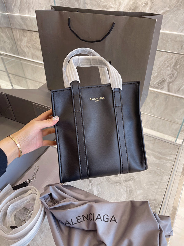 Ziva's Charm handbag – lifestyle view (one versatile size)