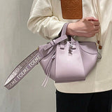 Ziva's Charm handbag – detail view (19.5cm*20.8cm*14.4cm)