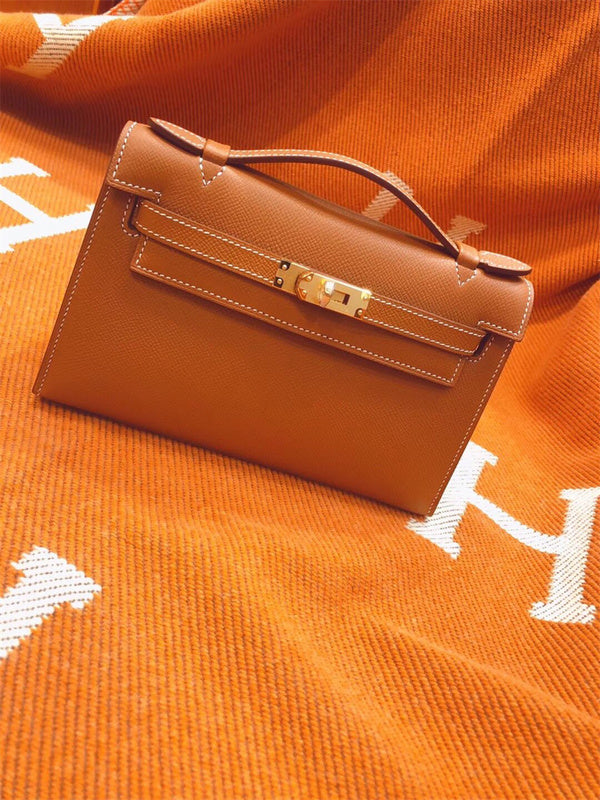 Interior view of understated premium bag