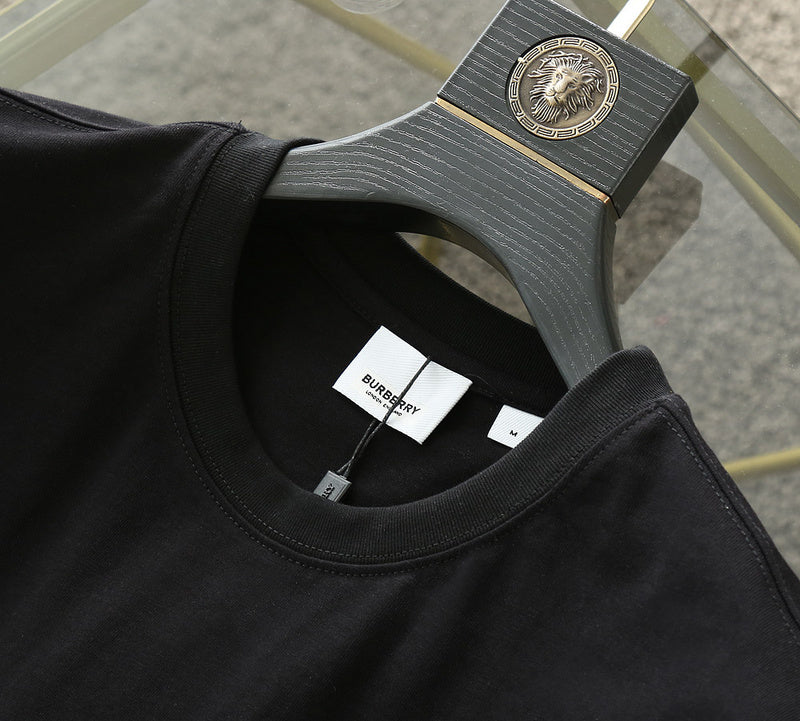 Full silhouette view of Burberry luxury piece style No.281