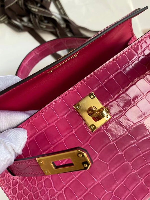 Sophisticated handbag styled for everyday wear