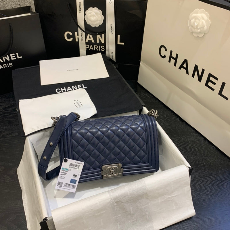  handbag, mid everyday style, image 4