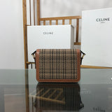 Side profile of premium chic women's handbag – women's everyday handbag