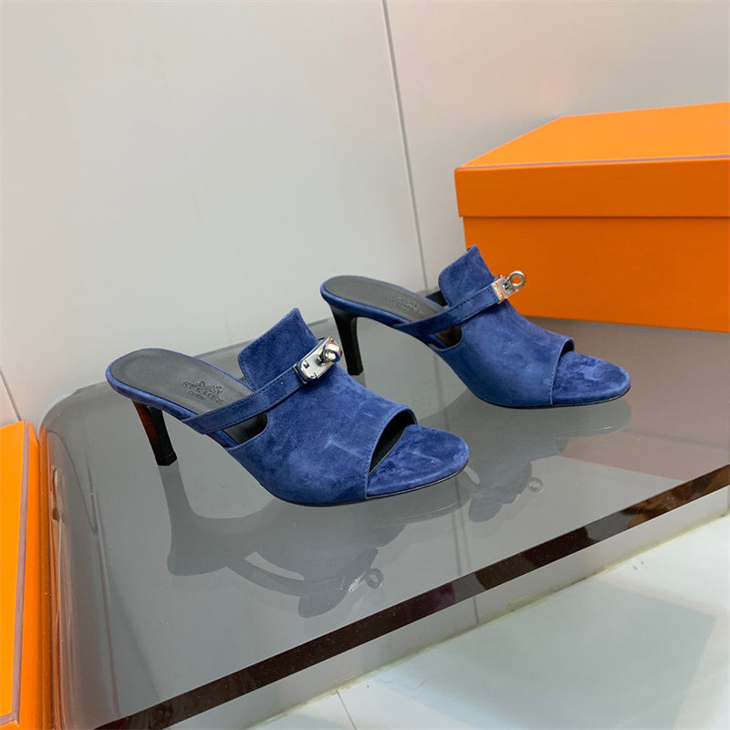 Hermès Black Bow-Detail Flats - Heel Detail View