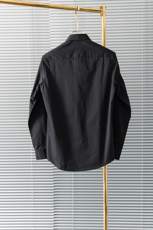 Side profile view of Burberry luxury piece style No.042