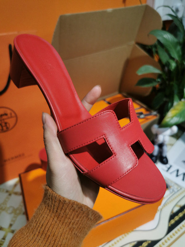 Hermes sandals Style 016 - side profile detail