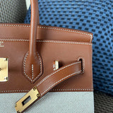 Streamlined bag shown from front angle