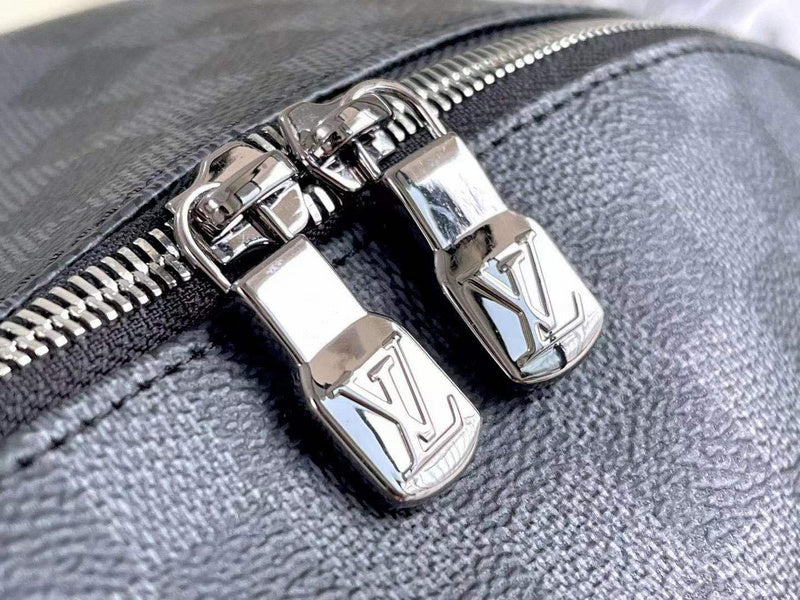 Front view of signature chic women's handbag – women's everyday handbag