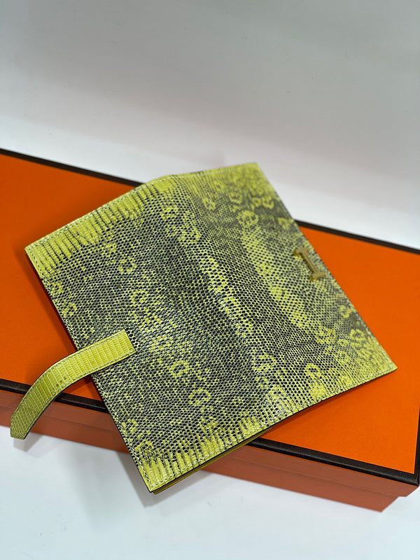 Effortless bag shown from front angle
