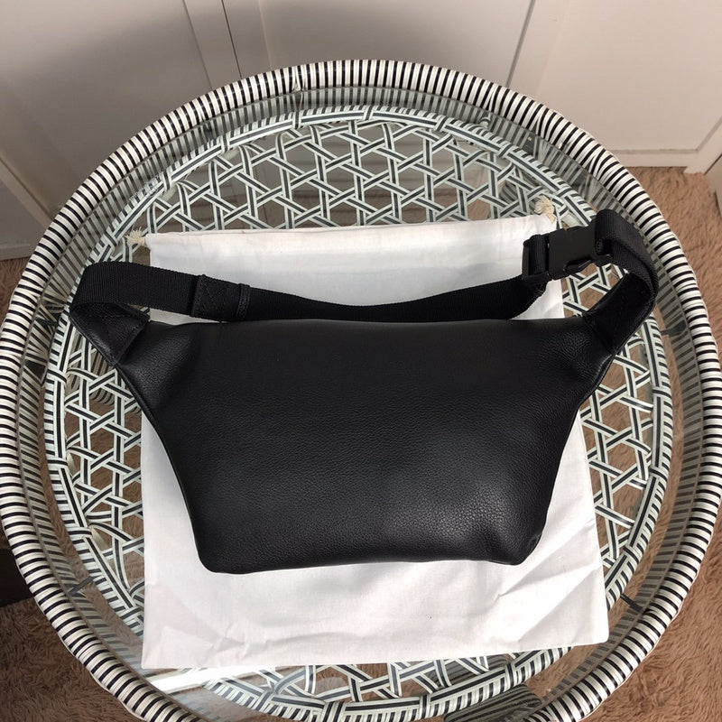 Top view of everyday-luxe structured women's handbag – women's premium purse