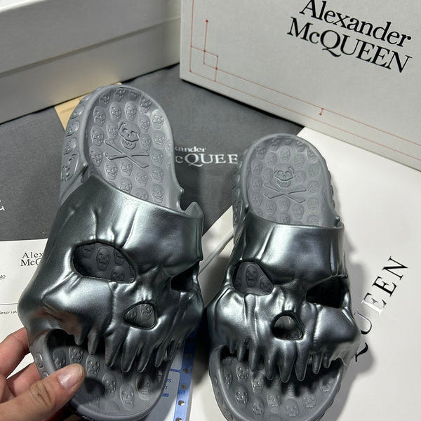 Alexander McQueen Chocolate Brown Bow-Detail Flats - Angled View