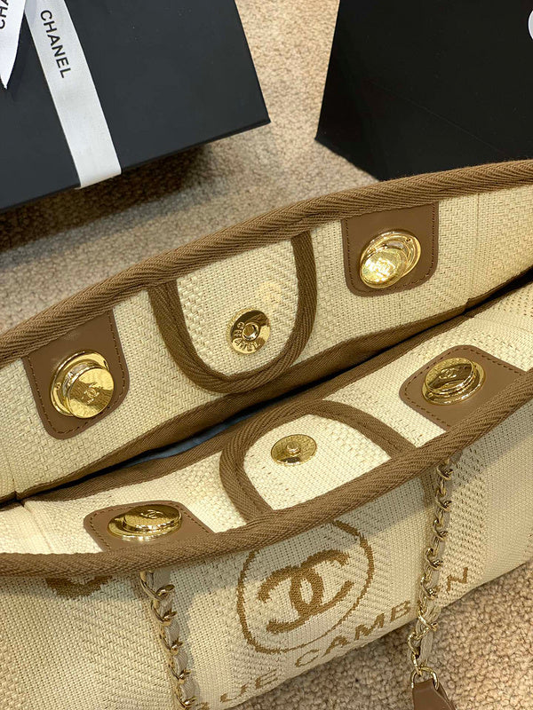  handbag, spacious everyday style, image 3