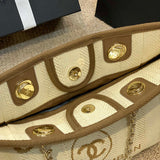  handbag, spacious everyday style, image 3