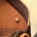Side profile of chic premium women's handbag – women's statement bag