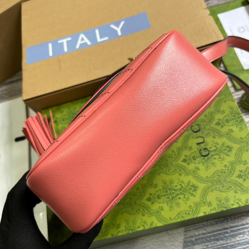 Side profile of structured chic women's handbag – women's luxury accessory