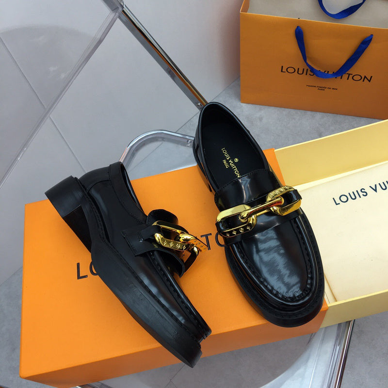 Louis Vuitton shoes Style 360 - sole and craftsmanship detail