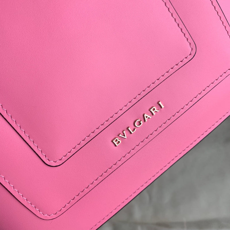 Classic Vegan Leather Handbag - Smooth Faux-Leather Exterior | Women's Luxury Handbag #1686 - hardware and detail close-up (image 5) of designer-inspired handbag