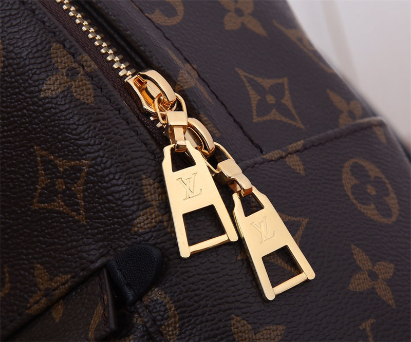  minimalist tote bag detail view showing craftsmanship 14