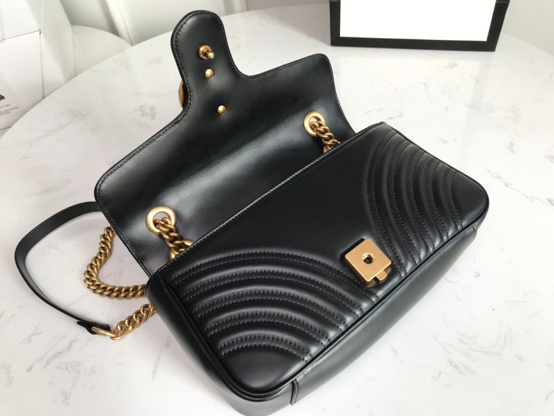 Handle and strap detail of classic modern women's handbag – women's premium purse