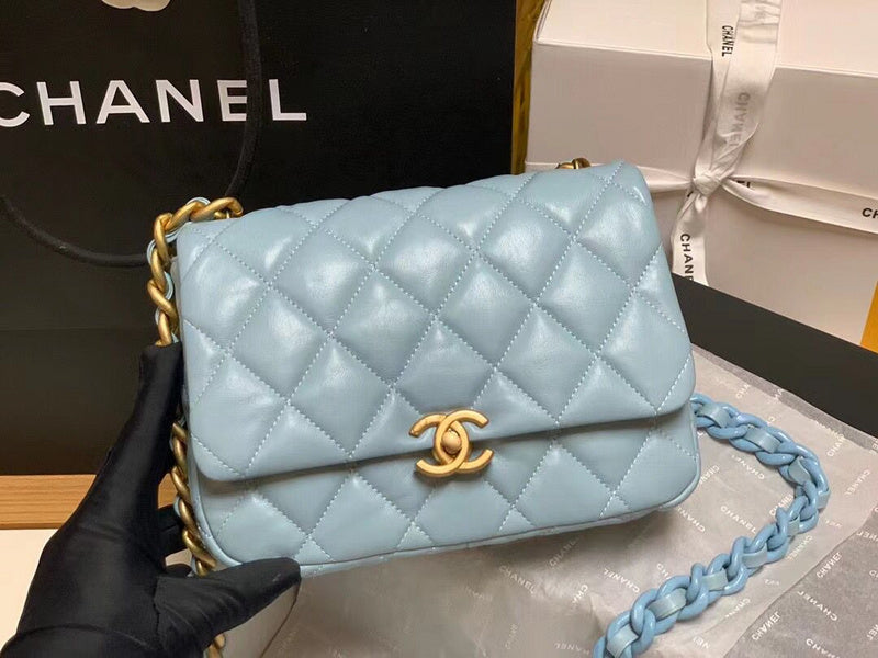  mid purse view 3