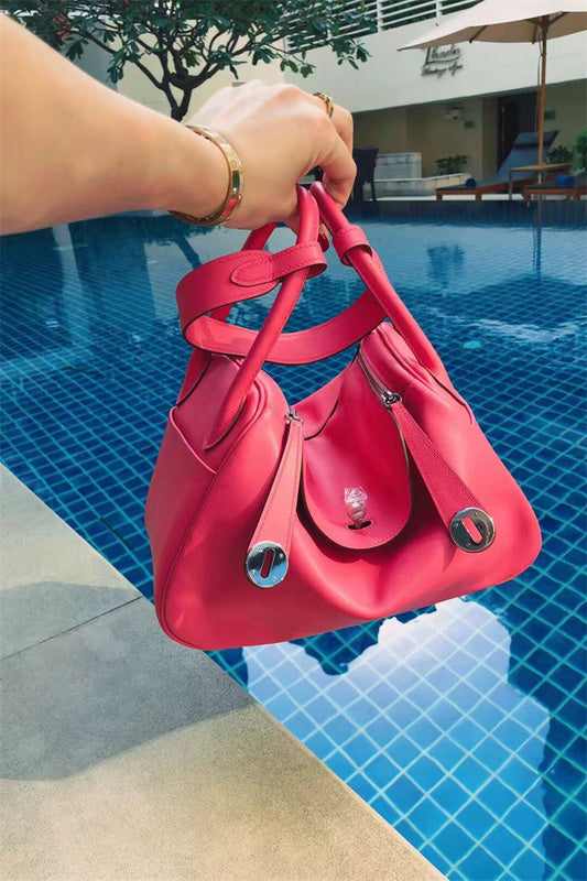  sleek structured bag detail view showing craftsmanship 8