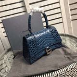 Styled lifestyle shot of everyday-luxe premium women's handbag – women's premium purse