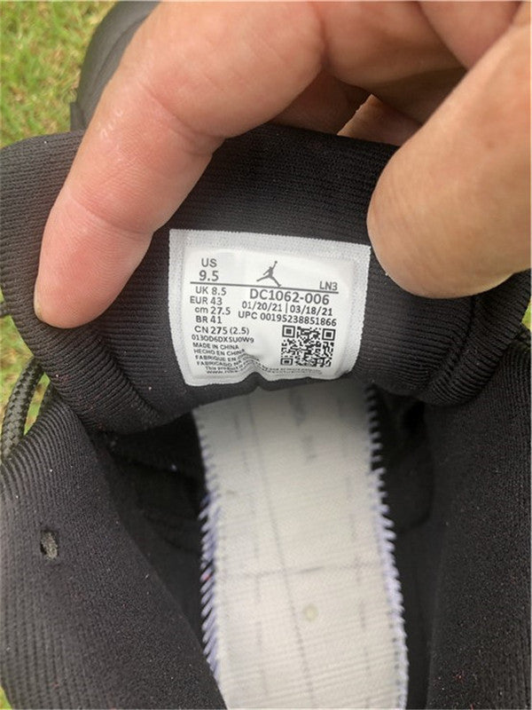 Nike Men's & Women's Premium Athletic Sneakers — Style 187 detail view