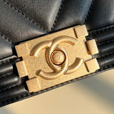  women's handbag, mid design, view 6