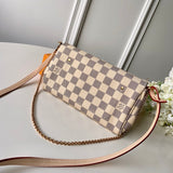 Handle and strap detail of classic elevated women's handbag – women's everyday handbag