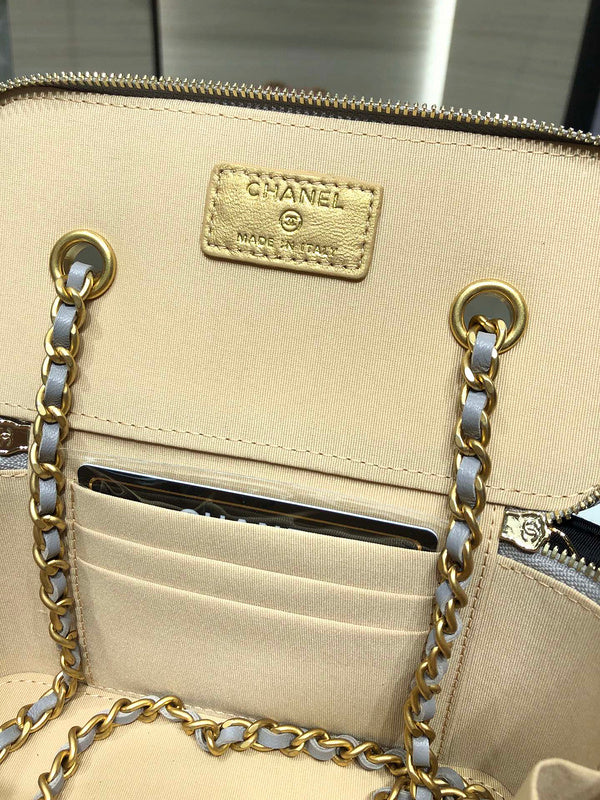  compact purse view 2