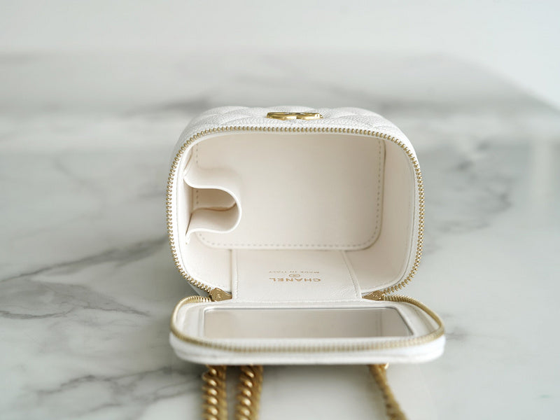 compact purse view 6