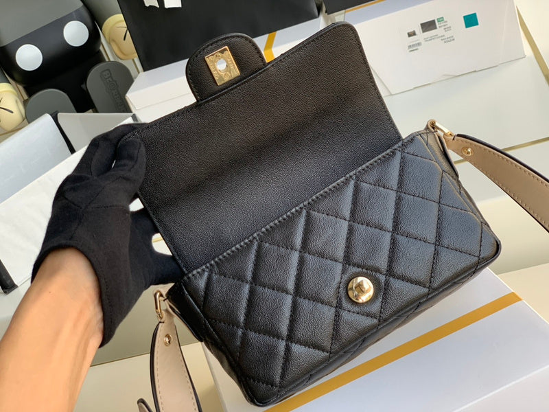  women's handbag, versatile design, view 5