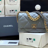  women's handbag, spacious design, view 2