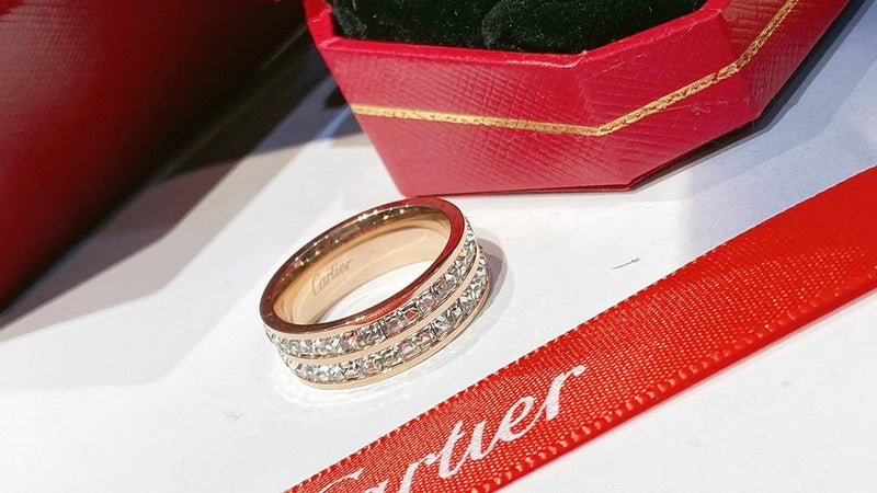 Angled view of Cartier unisex jewelry piece