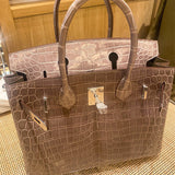  Refined carryall bag front view 43
