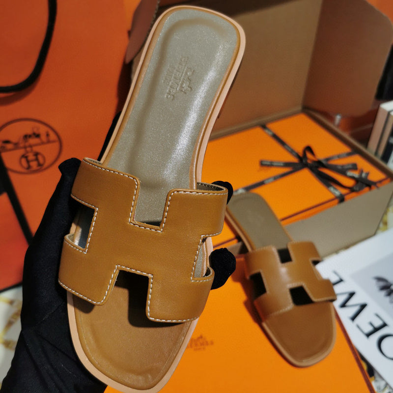 Hermes sandals Style 078 - side profile detail
