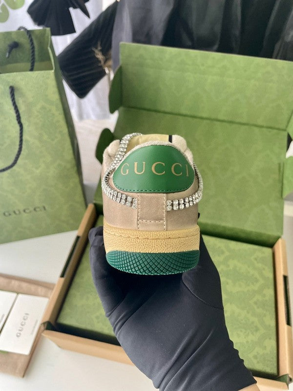 Gucci classic monochrome luxury sneakers view 6 retro runner design