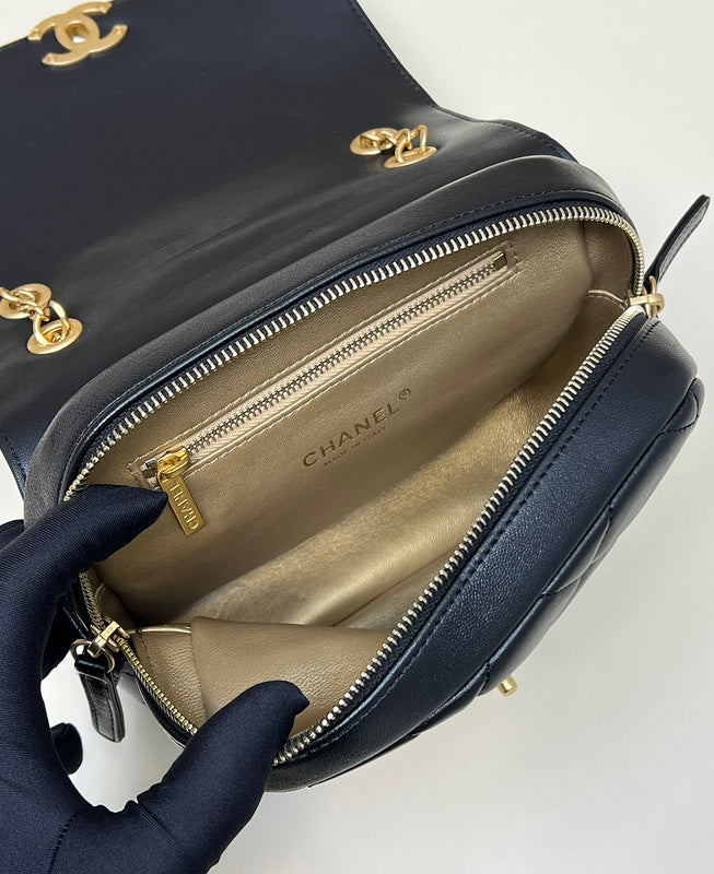  women's handbag, mid design, view 10