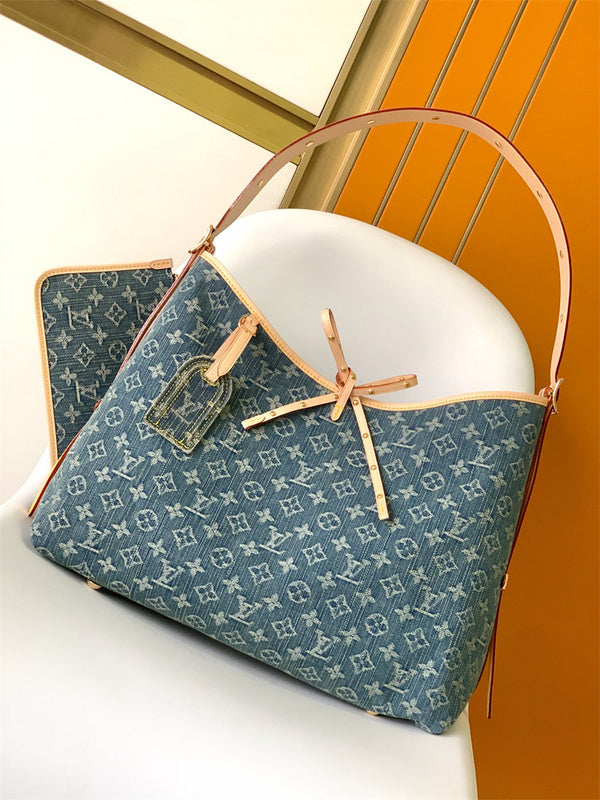  Timeless handbag front view