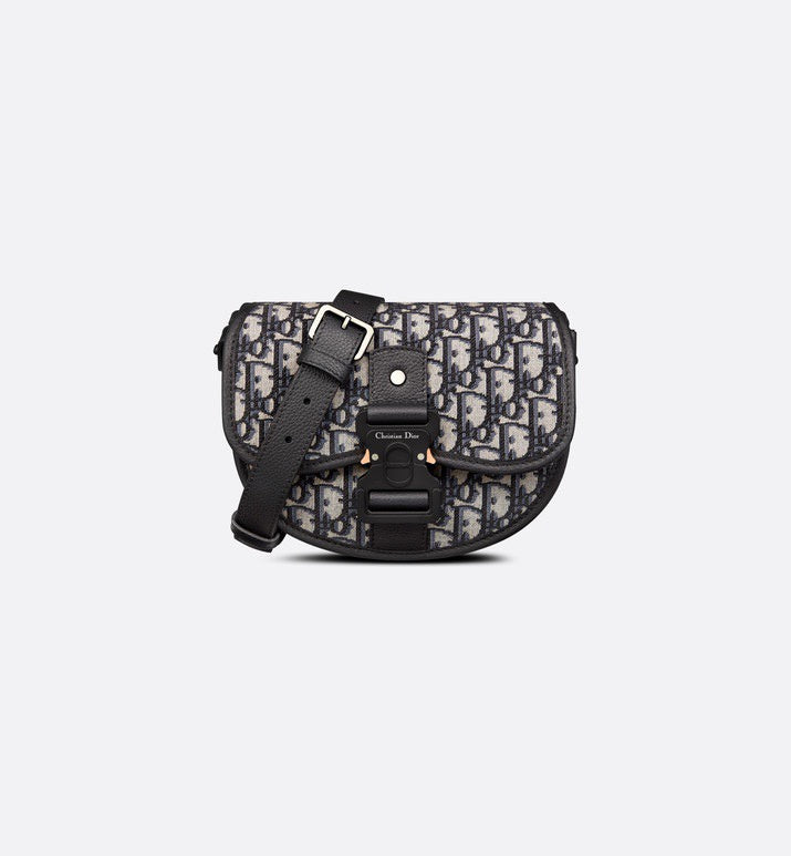 Close-up detail of elevated premium women's handbag – women's statement bag