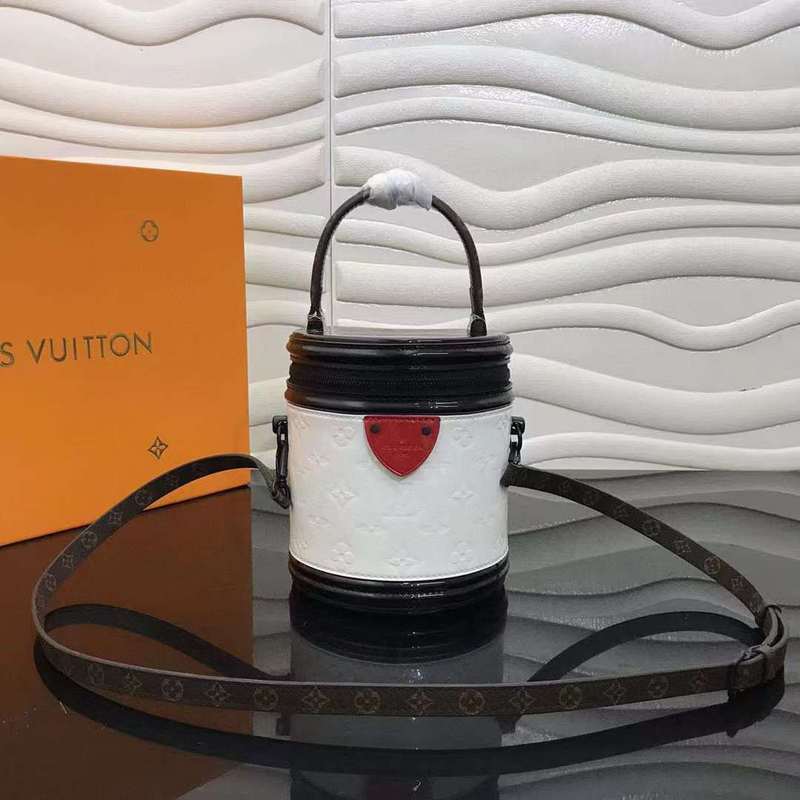 Front view of signature chic women's handbag – women's premium purse