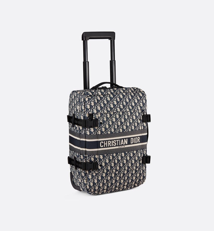 Interior view of everyday-luxe premium women's handbag – women's luxury accessory
